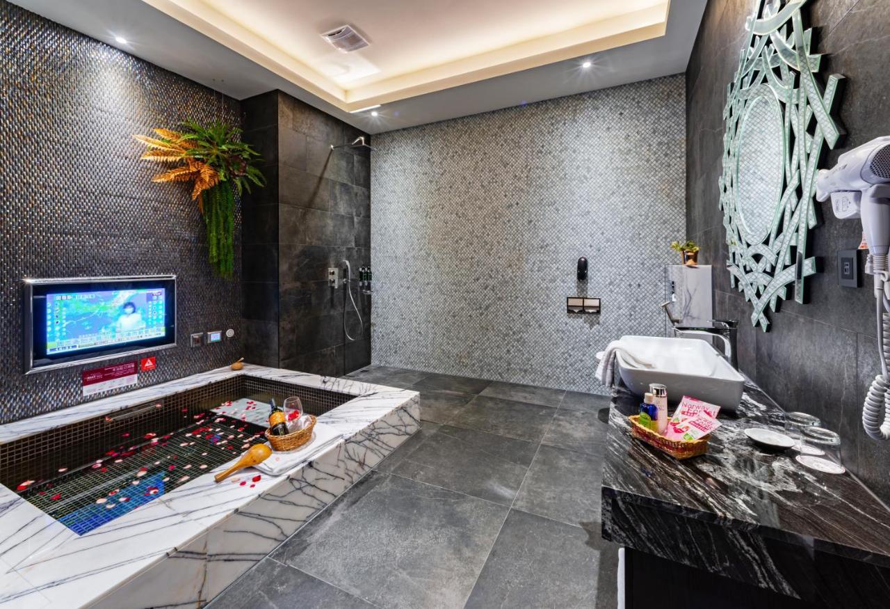 Norway Forest Motel - Wen Chuang Branch Taichung Extérieur photo
